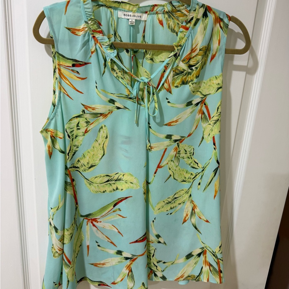 Rose & Olive Women's Tropical Print Sleeveless Top - Green